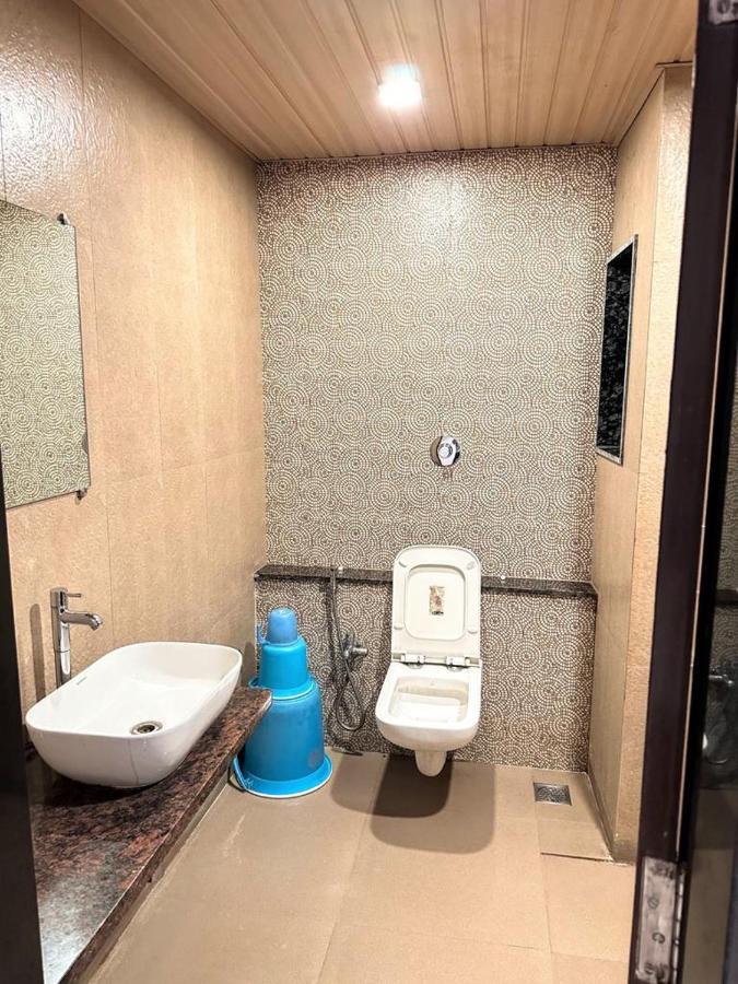Hotel Hill View Nalasopara Екстер'єр фото