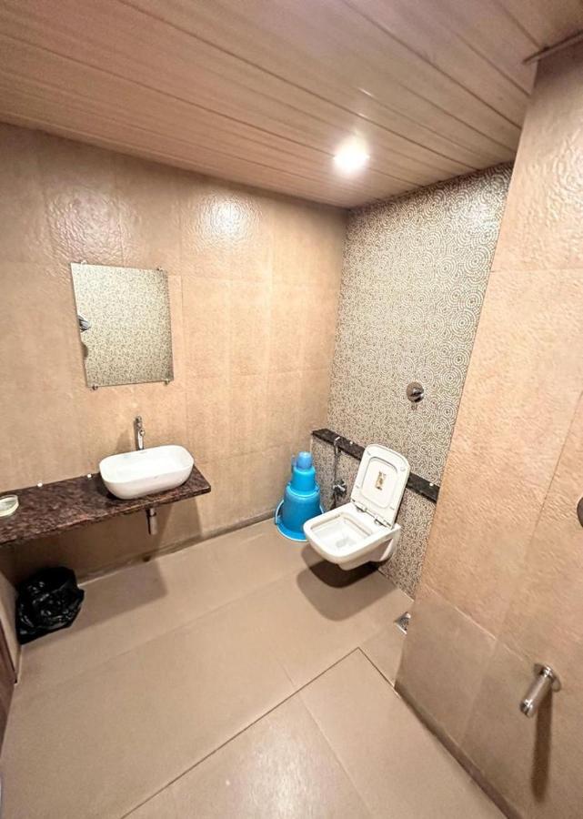 Hotel Hill View Nalasopara Екстер'єр фото