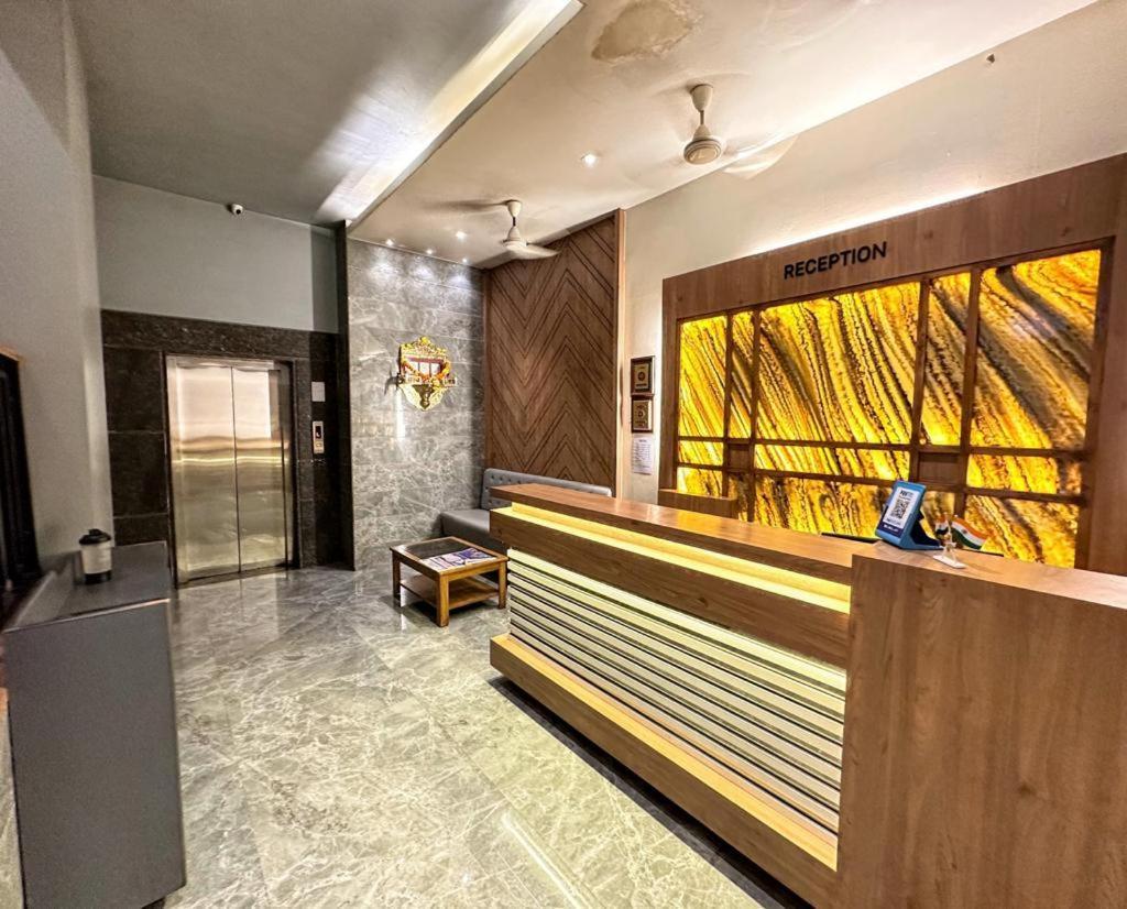 Hotel Hill View Nalasopara Екстер'єр фото